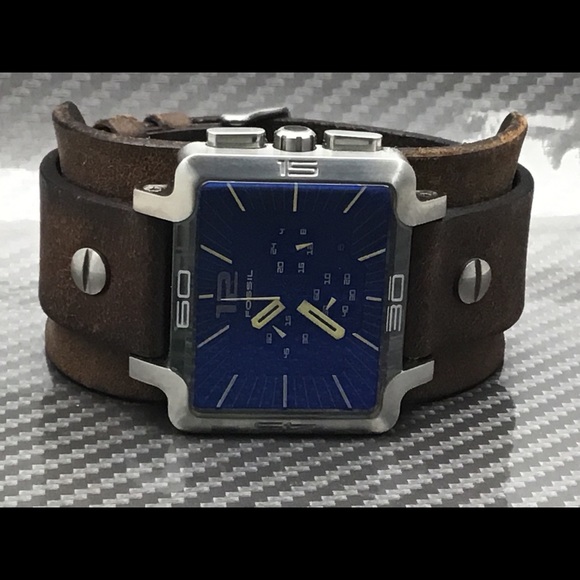 RARE FOSSIL Chronograph - Picture 6 of 9